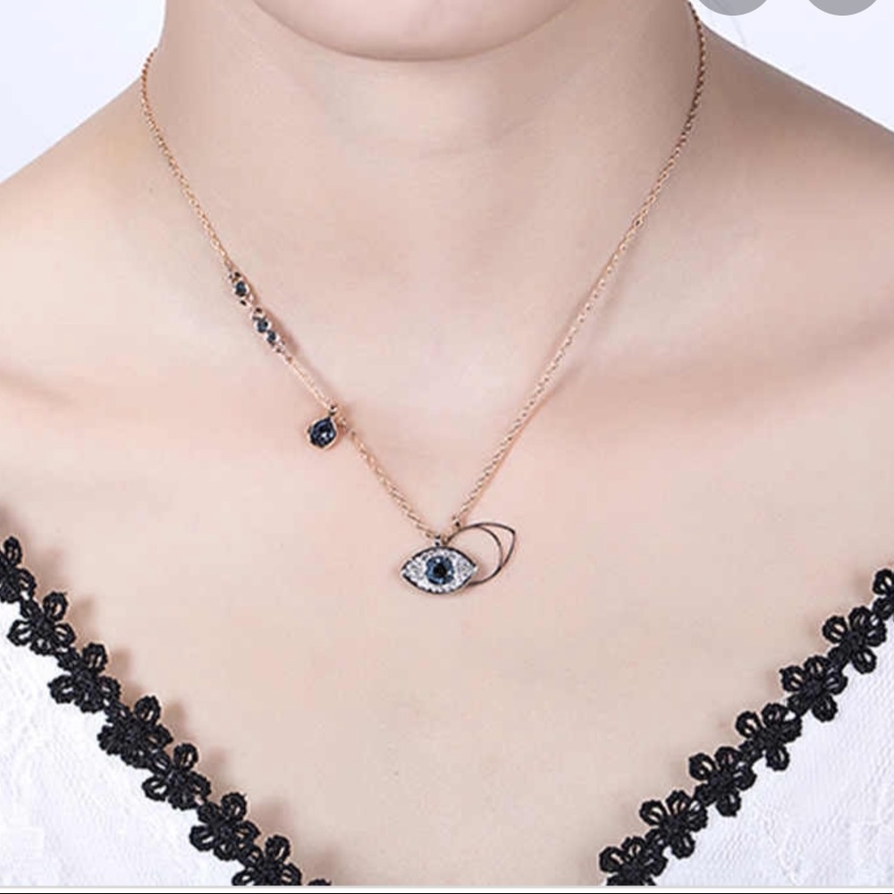 Swarovski Crystal seeing eye necklace